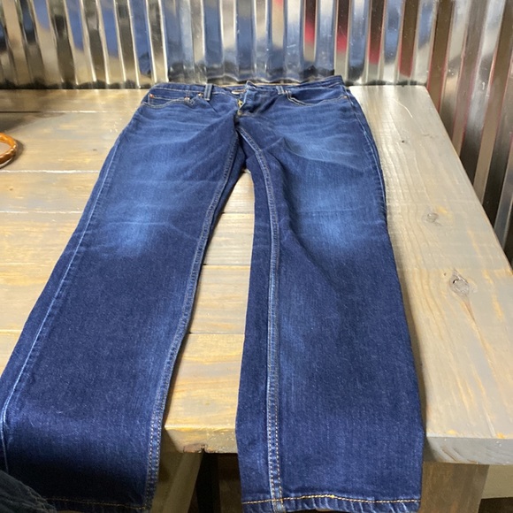 Mens 511 levi size 32/32. In excellent used condition. - Picture 6 of 8